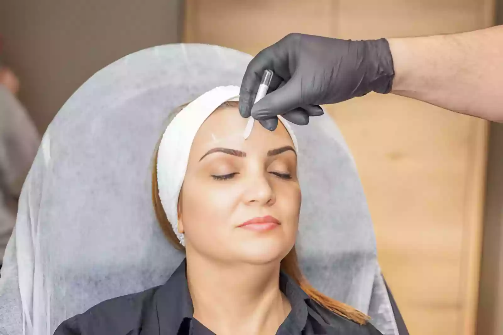 Brow Lift in Taksim