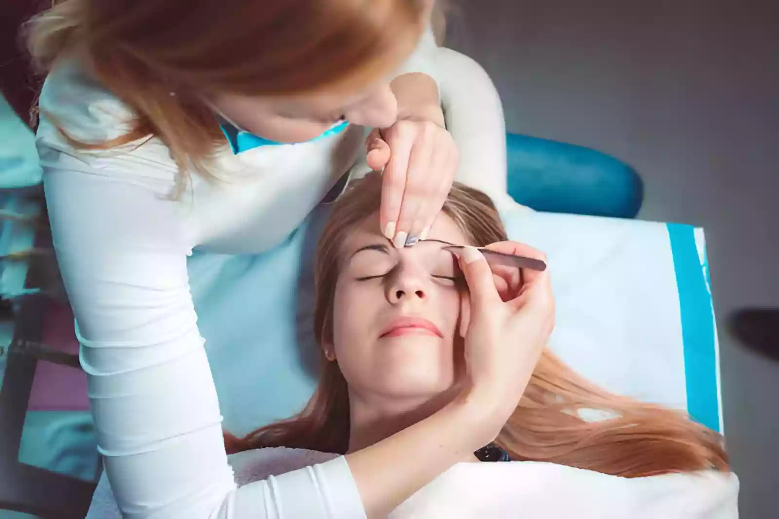 Eyebrow Transplantation in Antalya donor hair selection