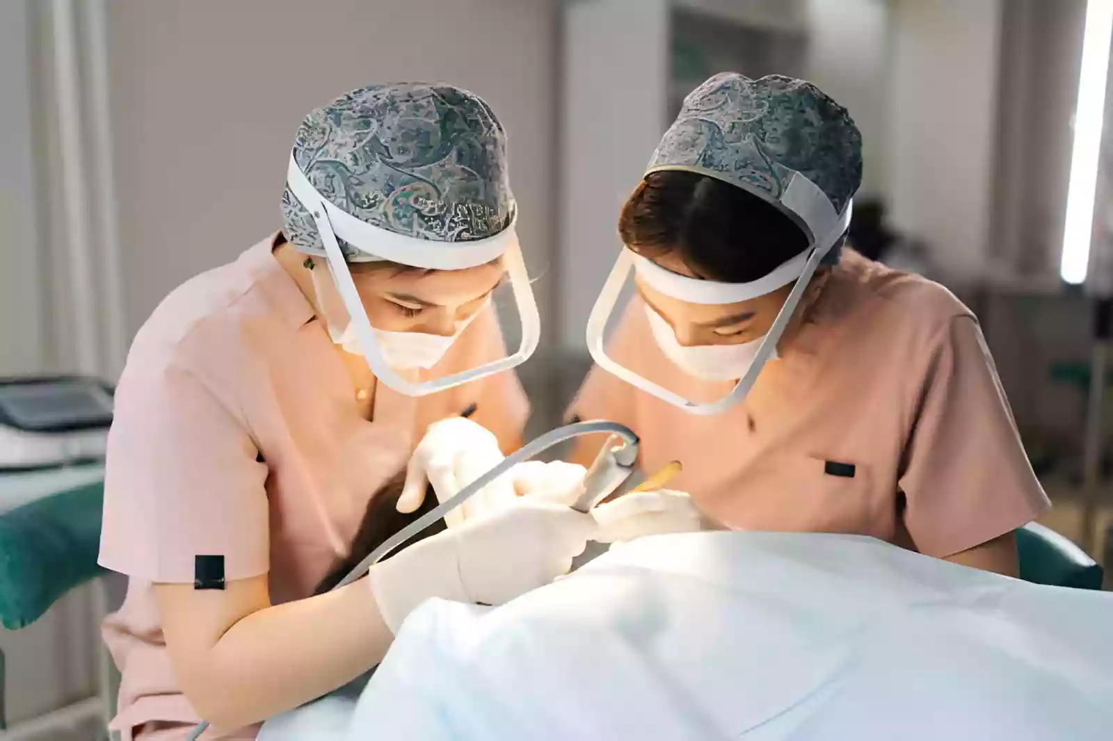 Scalp and donor assessment before a Sapphire Hair Transplant in Antalya