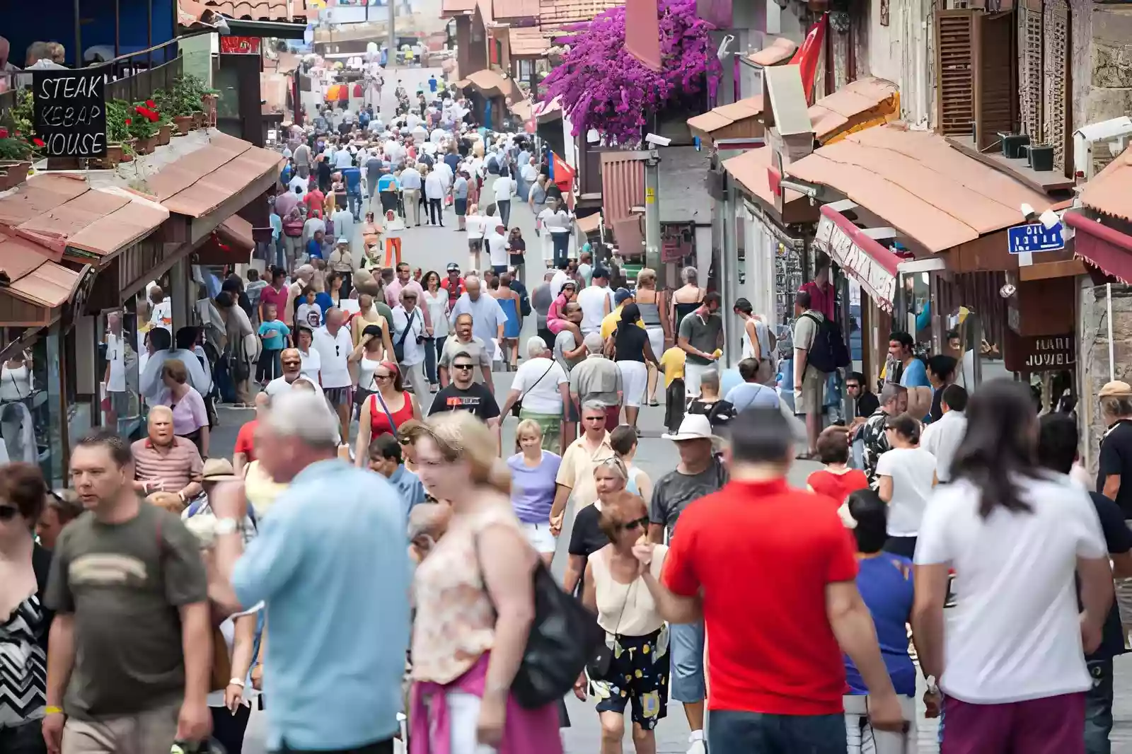 Lara Beach Area Guide hotels and resorts on Antalya coast